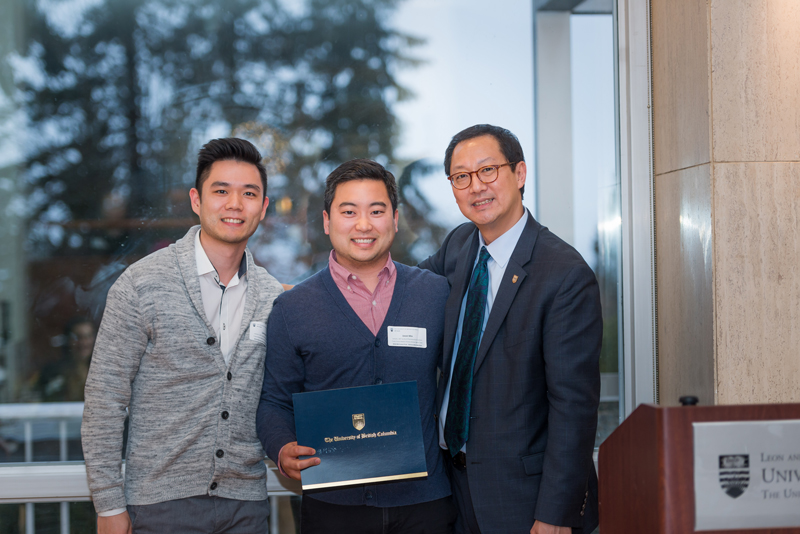 Jason Min and Larry Leung with Professor Santa Ono, representing the Fraser Street Medical Chronic Disease Management Team, who received an Honourable Mention for the McCreary Prize. Missing: Andrea Paterson, Khushminder Rai, Gurvinder Gill, Julia Cheong.